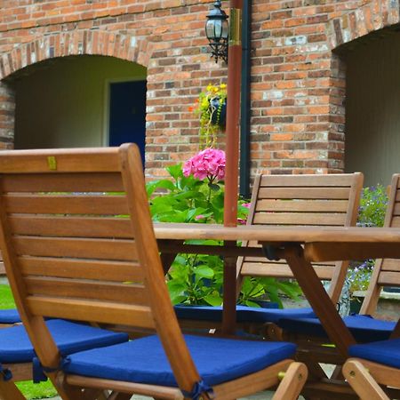 The Manor Guest House Cheadle  Exterior foto